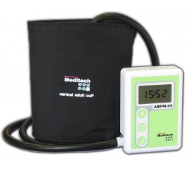 ABPM-05 ambuláns vérnyomásmérő monitor (teljes szett)